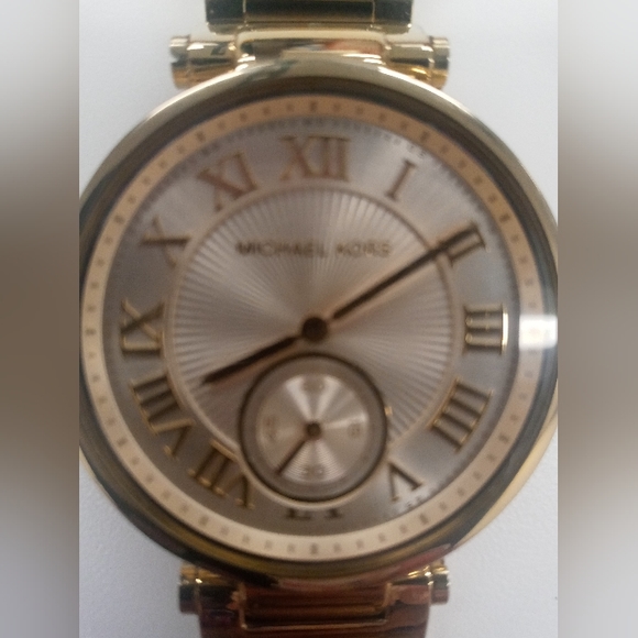 MICHAEL KORS SKYLAR CHAMPAGNE DIAL GOLD-TONE CRYSTALS LADIES WATCH MK5867 NO BOX - Picture 2 of 9